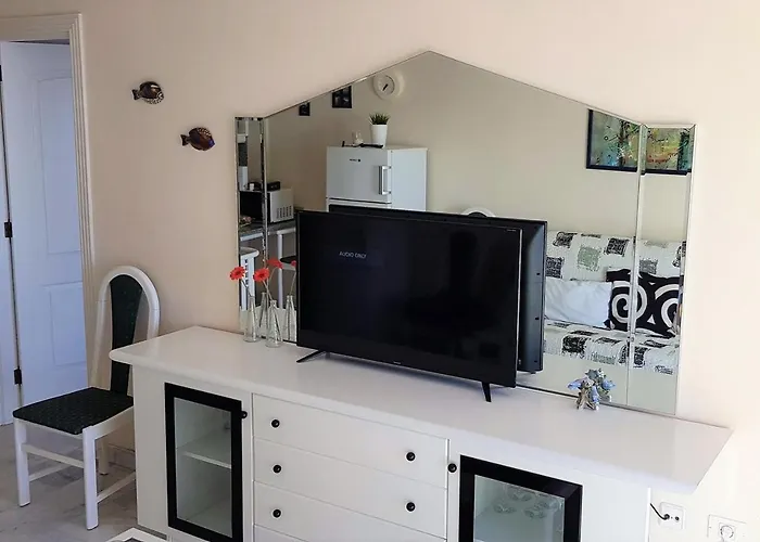 Panoramic Ocean View Apartment